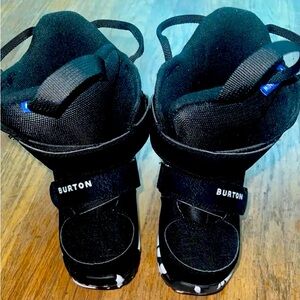 Burton Mini Grom JR Snowboard Boots Black. Size 12C. EUC.
